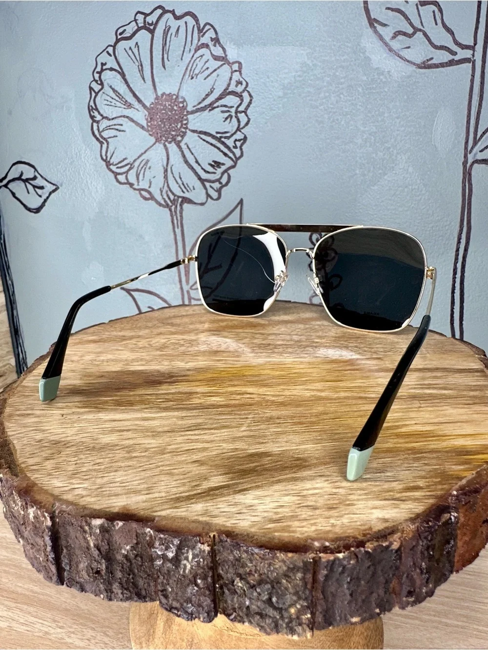 Polaroid Men’s Aviator Sunglasses in Gold Frame with Black Lenses
